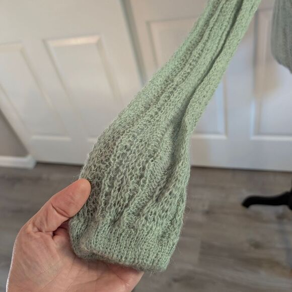 NWT Free People Green Textured Crew Neck Sweater - Picture 3 of 8